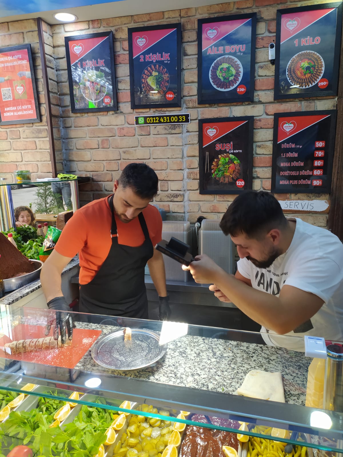 Etkinliklerin Vazgeçilmez İkramı: Serince Çiğköfte ile Lezzeti Paylaşın! 🌯🎉