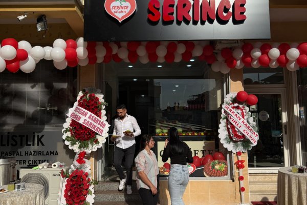 CEYHUN ATUF KANSU CADDESİ SERİNCE AÇILDI