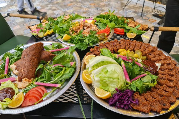 Etsiz Çiğköfte Bayilik: Serince Çiğköfte ile Sağlıklı ve Karlı Girişim