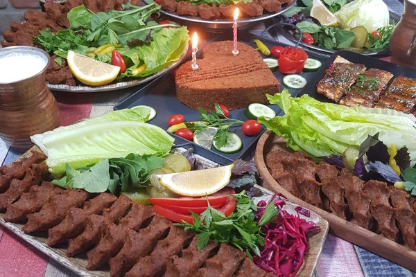 AVM’lerde Kiosk Stand ile Serince Çiğ Köfte: Küçük Alan, Büyük Kazanç