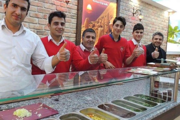1 Mayıs İşçi Bayramı’nda Serince Çiğ Köfte ile Dayanışmanın Lezzeti