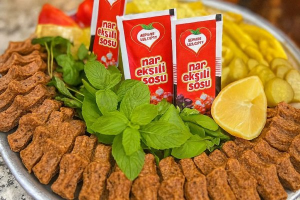 Hemşireler Günü’ne Özel Lezzet Molası: Serince Çiğköfte ile Kutlayın  12 Mayıs Hemşireler Günü’nde Emek Kahramanlarına Lezzetli Bir Teşekkür
