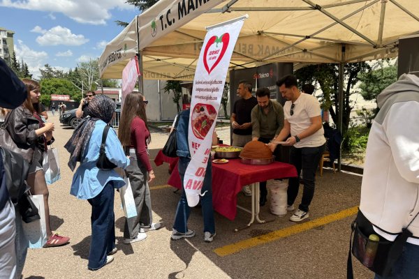 Düğünlerde, Kına Gecelerinde ve Şenliklerde Çiğköftenin Yeri | Serince Çiğköfte