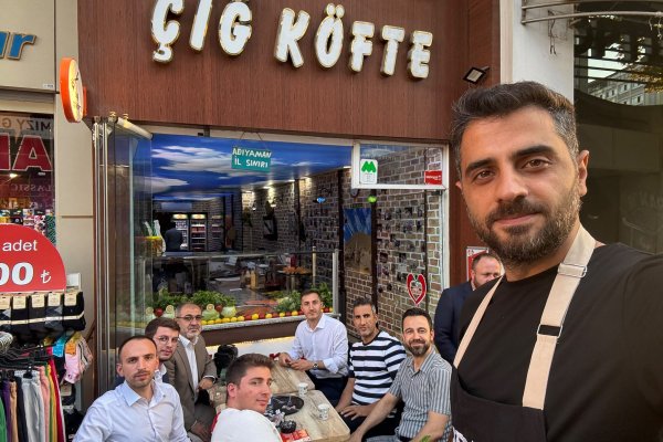 Kızılay'da Çiğ Köfte Nerede Yenir? | Serince Çiğ Köfte